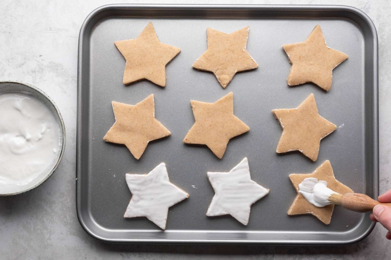 Zimtsterne (German Cinnamon Star Cookies) Recipe