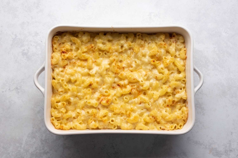 Easy Macaroni and Cheese Casserole