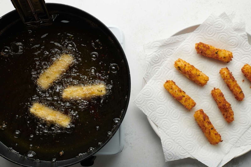 Homemade Mozzarella Sticks Recipe