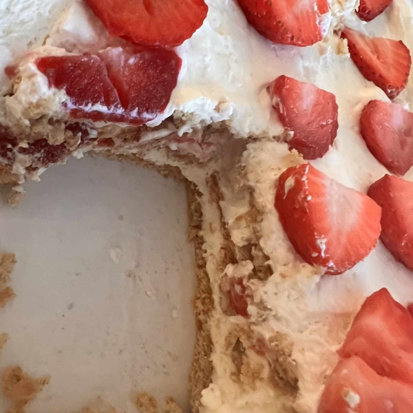 No-Bake Strawberry Icebox Cheesecake