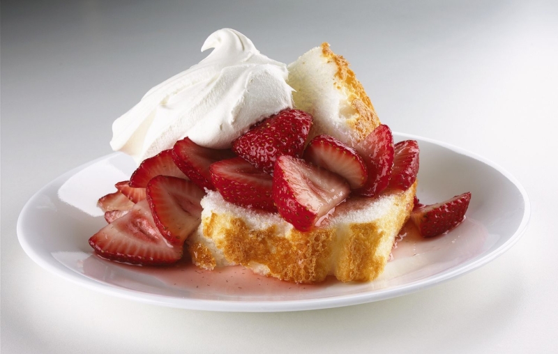 Classic Angel Food Cake