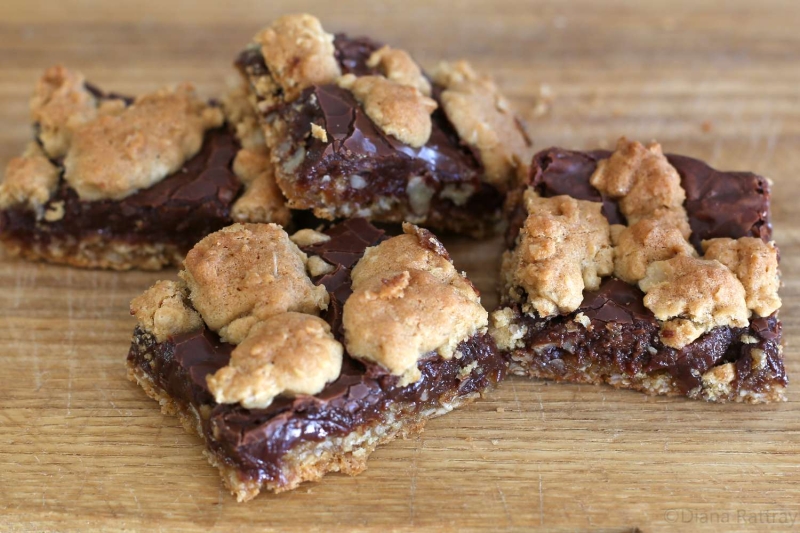 Chocolate Oatmeal Bars