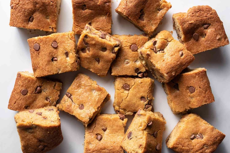 Chocolate Chip Cookie Bar Recipe