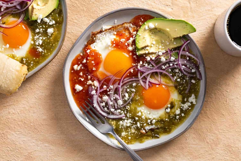 Huevos Divorciados Recipe