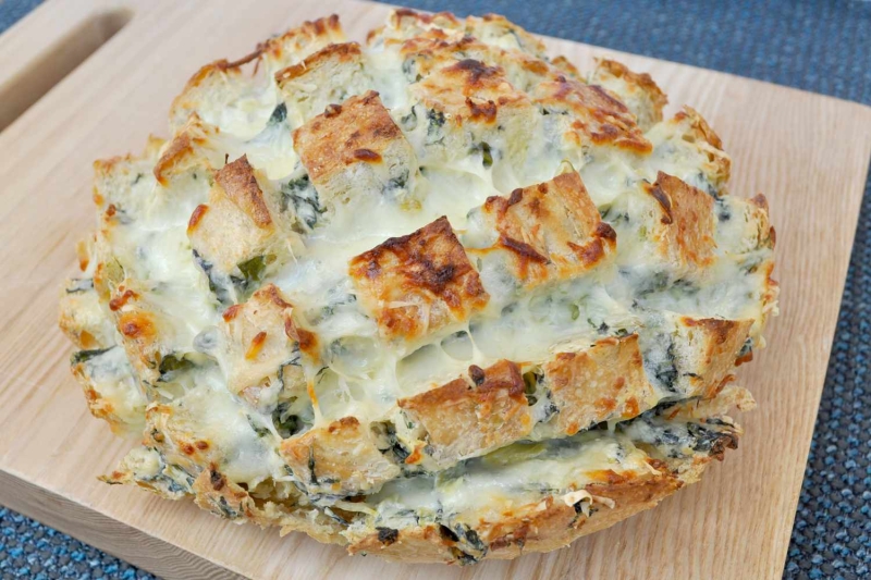 Spinach and Artichoke Pull Apart Bread Recipe