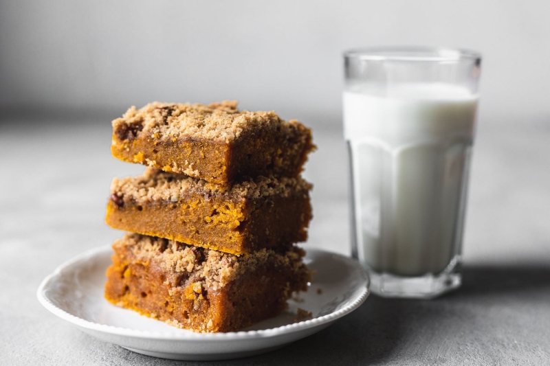 Pumpkin Bars With Streusel Topping