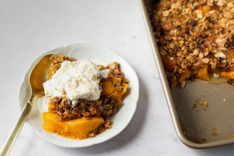 Quick and Easy Peach Crisp