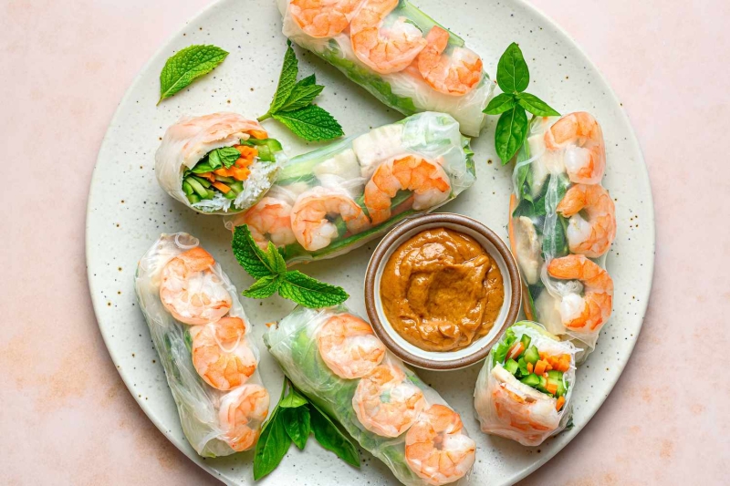 Fresh Spring Rolls With Peanut Sauce