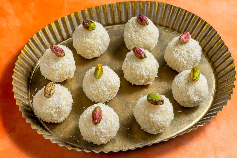 Coconut Laddoo