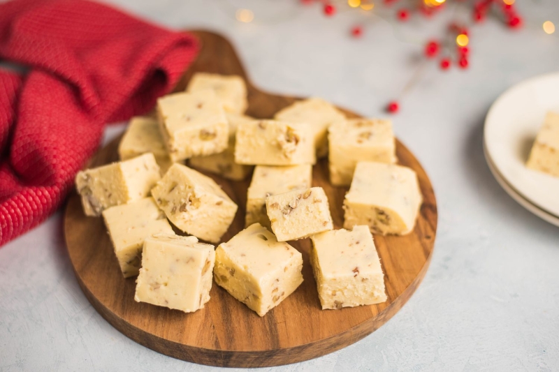 White Chocolate Fudge With Marshmallow and Nuts