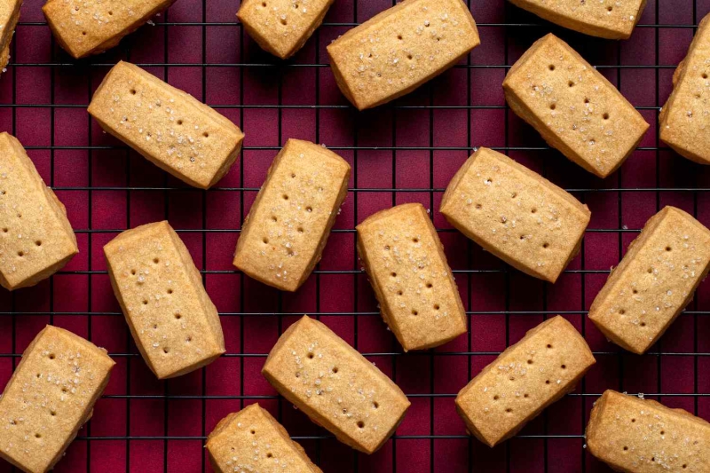 Brown Sugar Shortbread Cookies