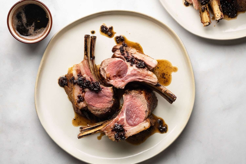 Rack of Lamb With Red Wine Sauce