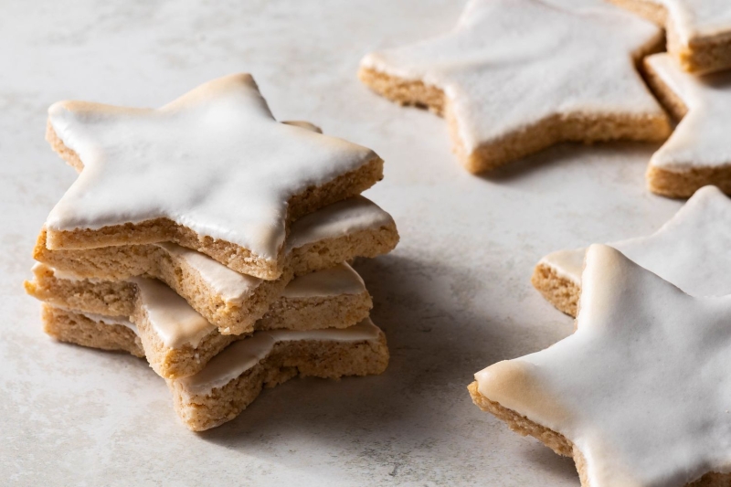 Zimtsterne (German Cinnamon Star Cookies) Recipe