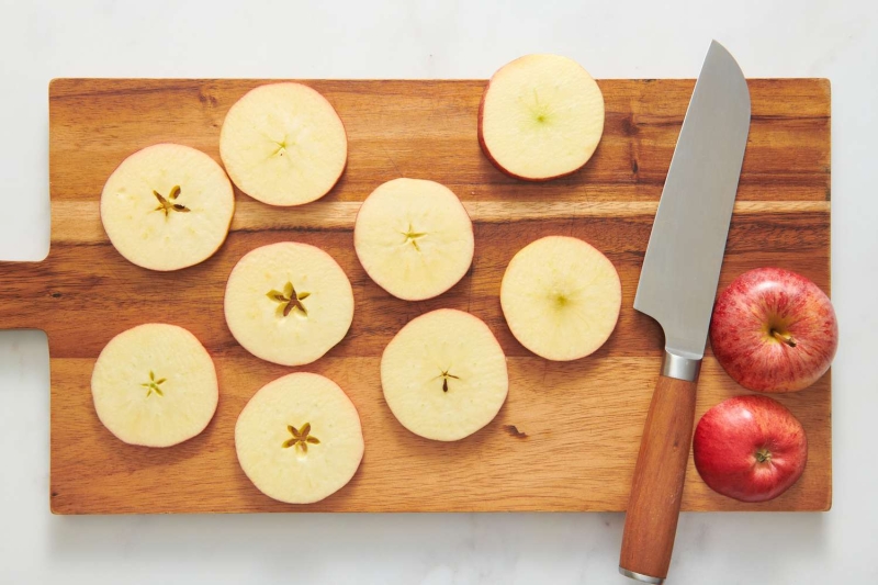 Apple Puff Pastry "Doughnuts"