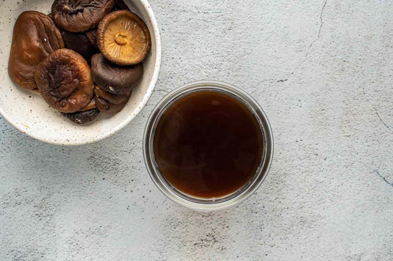 Make Kombu Shiitake Dashi (Stock)