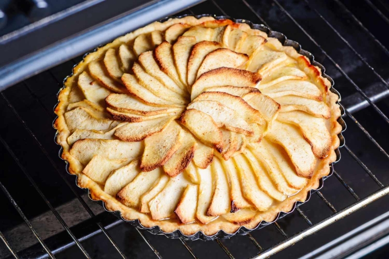 French Apple Tart Recipe With Pastry Cream