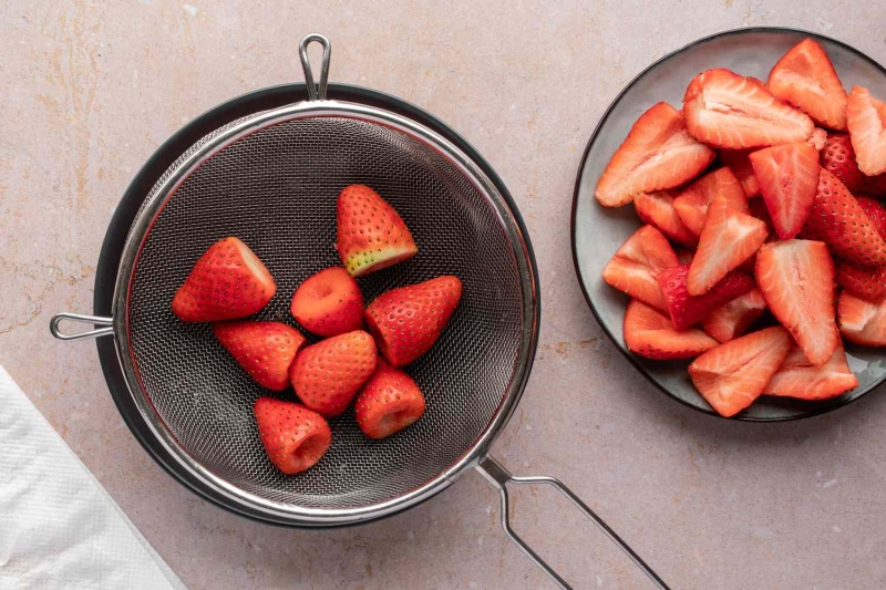 No-Bake Strawberry Icebox Cheesecake