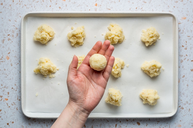 Coconut Laddoo