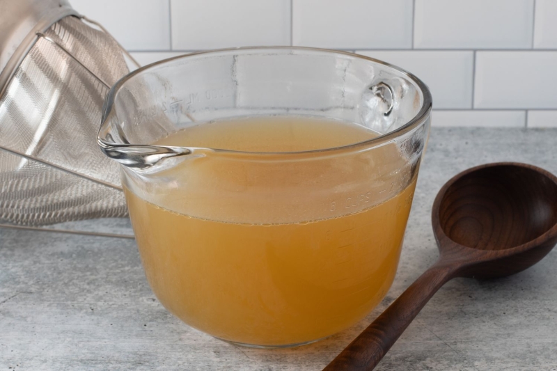 Instant Pot Chicken Stock