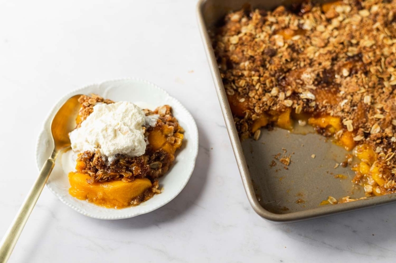 Quick and Easy Peach Crisp