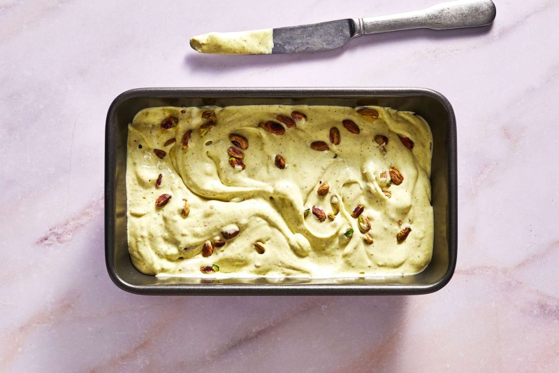 No-Churn Pistachio Ice Cream (5 Ingredients!)