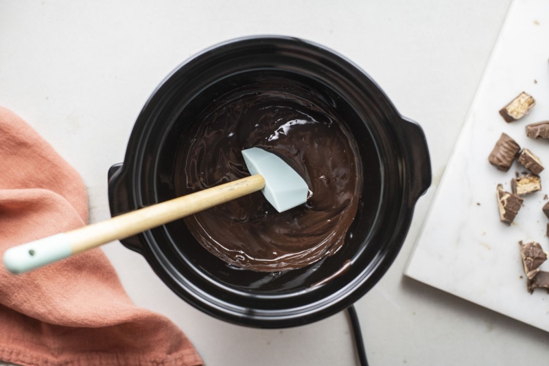 How To Make Halloween Candy Fondue