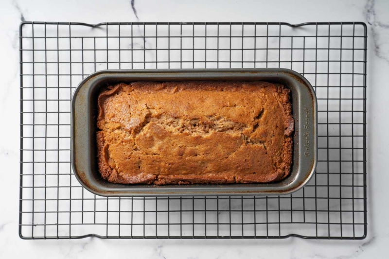 Apple Cinnamon Bread