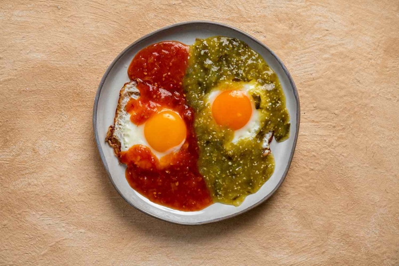 Huevos Divorciados Recipe