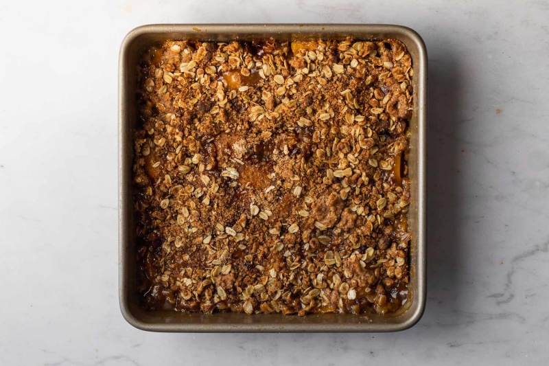 Quick and Easy Peach Crisp