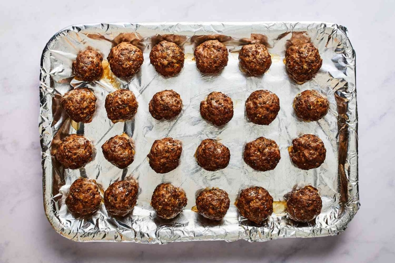 Slow Cooker French Onion Meatballs