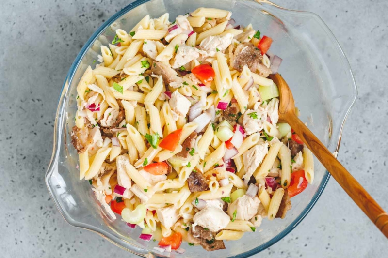 Pasta Salad With Chicken and Bacon