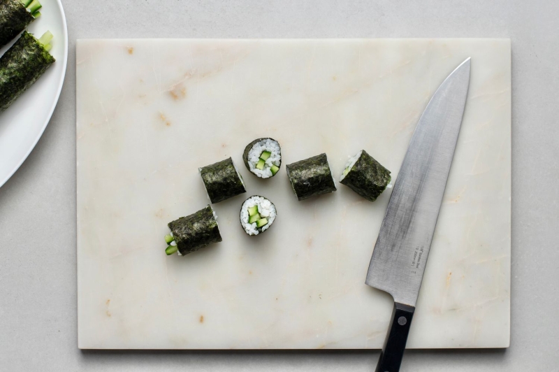 Kappamaki (Cucumber Sushi Roll)