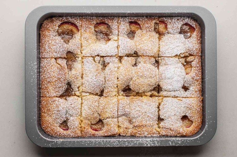 Polish Plum Cake (Placek z Sliwkami)