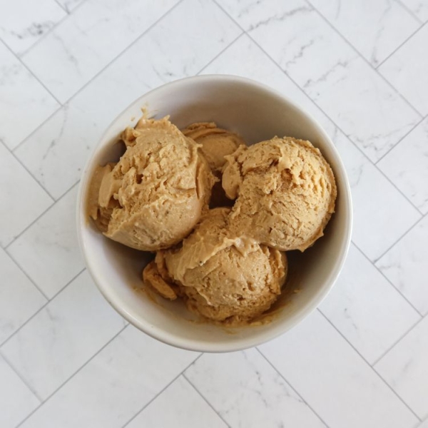 No-Churn Roasted Banana Dulce de Leche Ice Cream