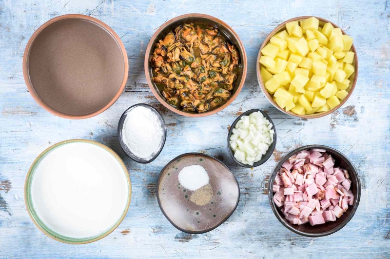 Crock Pot Clam Chowder