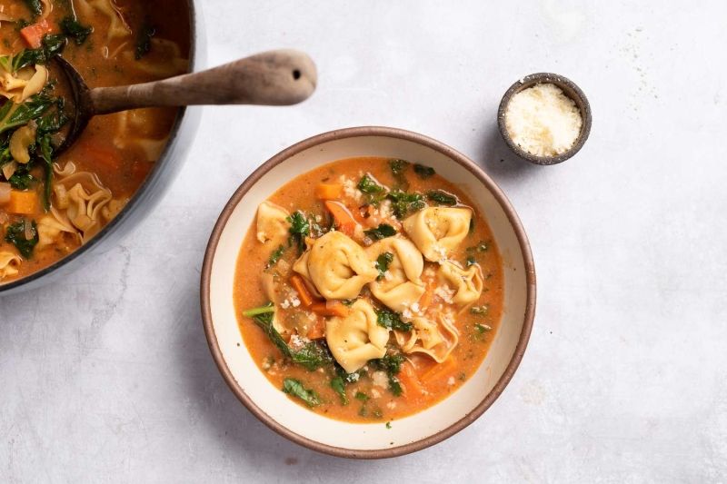 Vegan Veggie Tortellini Soup