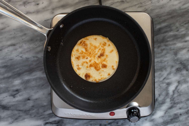 Copycat Applebee's Quesadilla Burgers