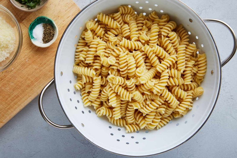 Easy Pasta Salad With Fresh Herbs, Lemon and Garlic