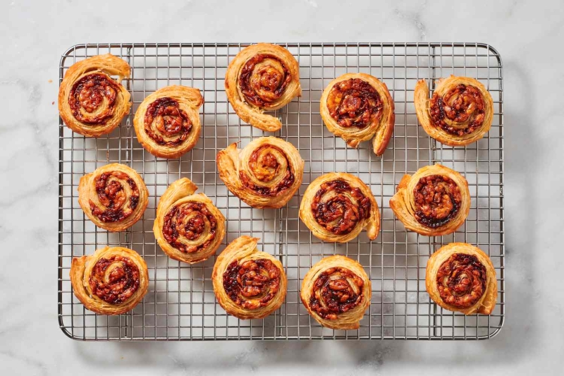 Cheesy Marmite Puff Pastry "Snails"