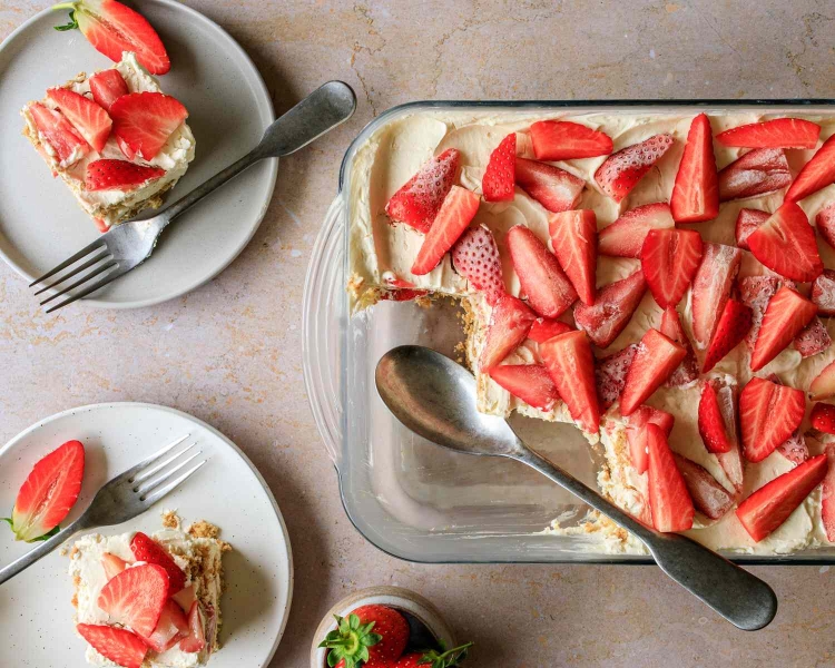 No-Bake Strawberry Icebox Cheesecake