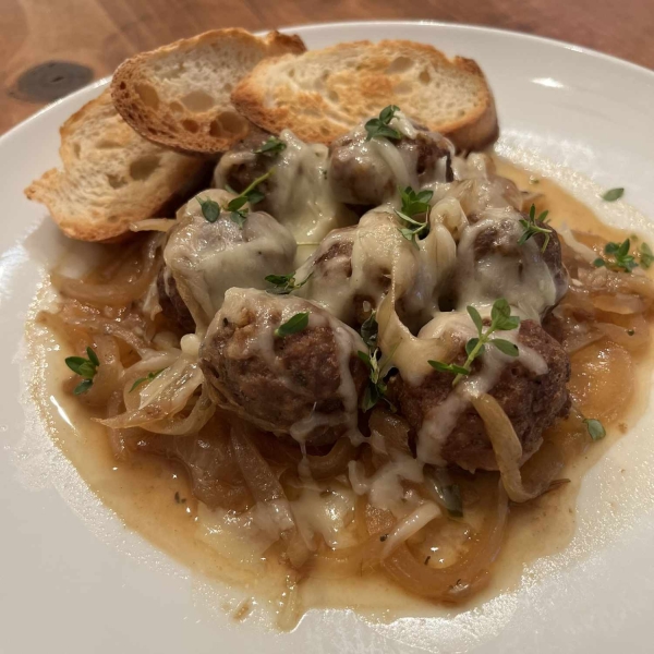 Slow Cooker French Onion Meatballs