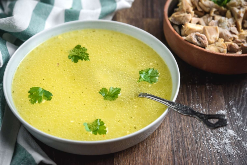 Quick and Full-Flavored Chicken Broth