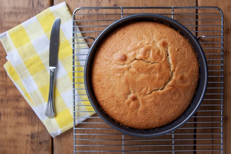 Easy Pineapple Upside-Down Cake