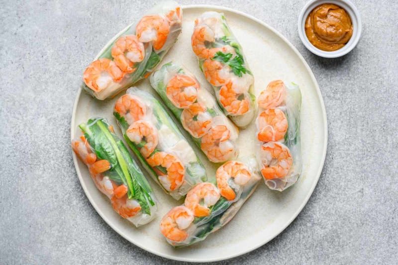 Fresh Spring Rolls With Peanut Sauce