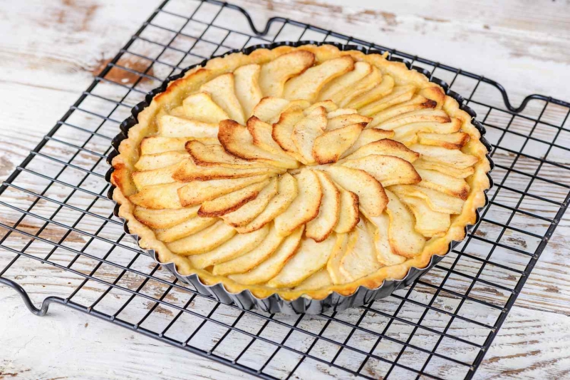 French Apple Tart Recipe With Pastry Cream