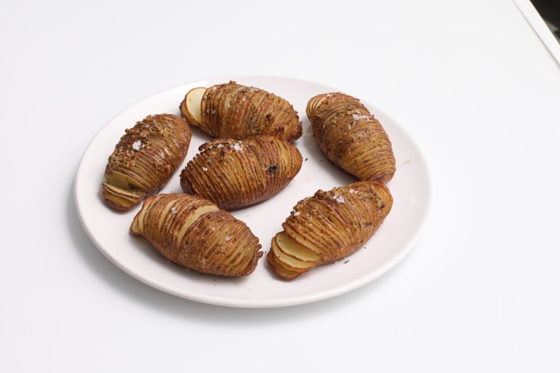 Hasselback Potatoes Are Proof That Baked Potatoes Can Be Cute