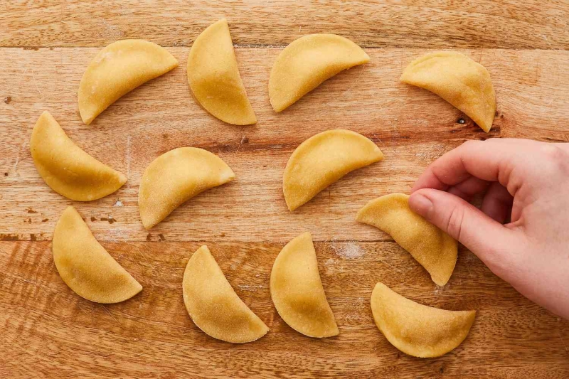 Cappelletti ("Little Hats" of Filled Pasta) Recipe