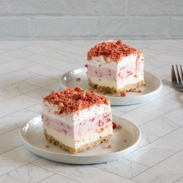 Strawberry Shortcake Ice Cream Cake Recipe