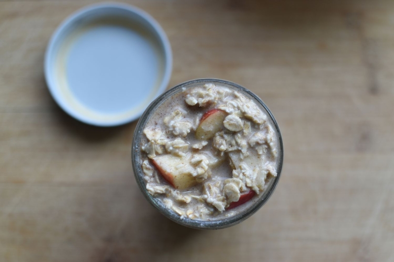 Apple Cinnamon Overnight Oats