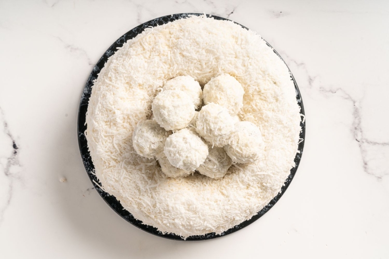 Snowball Cake